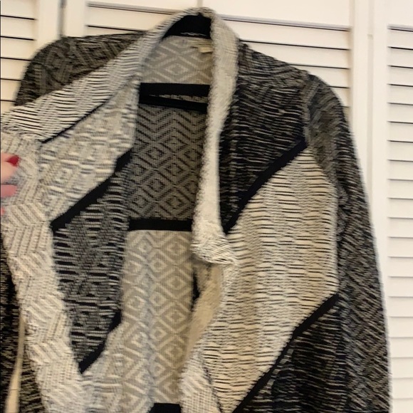 Cardigan - Picture 6 of 7